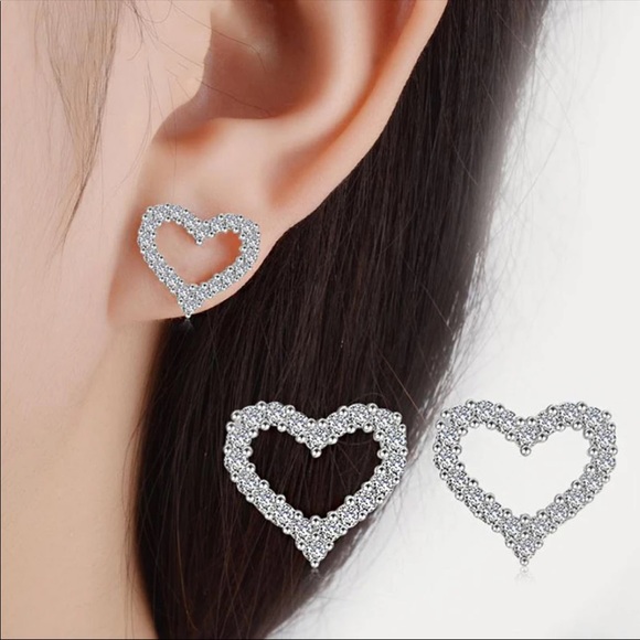 Sterling Silver Heart ❤️ Earrings - Picture 4 of 4